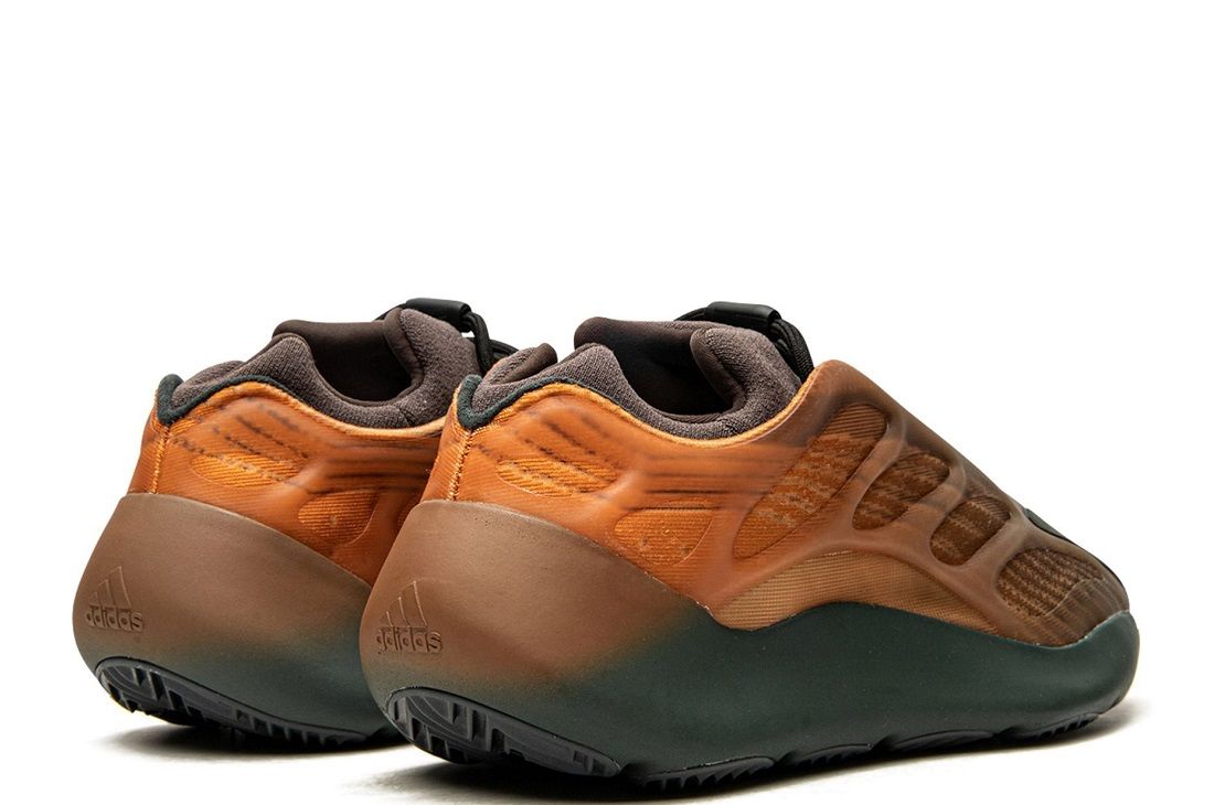 Adidas Yeezy 700 V3 Copper Fade First Copy Shoes (3)